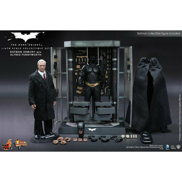 Hot Toys Mms 235 Cavaliere Oscuro Alfred Pennyworth Batman Armeria 1/6 Figura