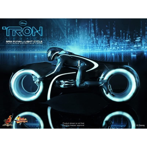 Hot Toys MMS 142 Tron : Legacy – Sam Flynn with Light Cycle