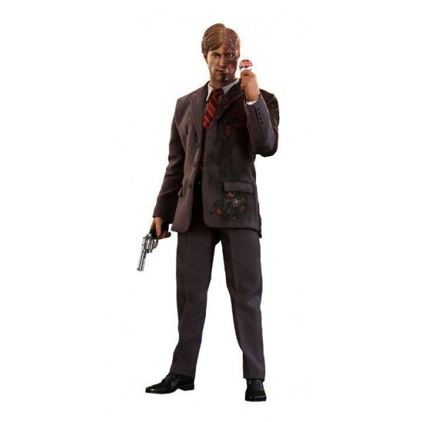 Hot Toys The Dark Knight 1/6 Two-Face 2019 Toy Fair Exclusive 31 cm