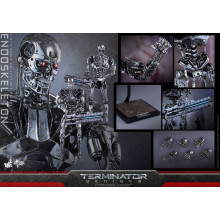 Hot Toys MMS 352 Terminator : Genisys – Endoskeleton Nuovo mai Aperto