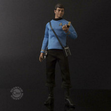 Star Trek TOS Master Series Action Figure 1/6 Dr. McCoy  30 cm