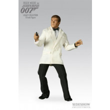 Sideshow 007 Legacy: Roger Moore as James Bond 12" 1/6 Scale Figure