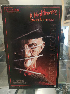 Sideshow A Nightmare on Elm Street Freddy Krueger 12" Action Figure Set 