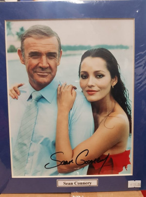 Autografo Sean Connery - James Bond Mai dire Mai  20x25