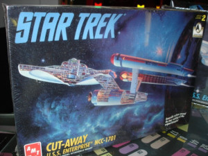 Star Trek – Cut-Away USS Enterprise 1701 – Modellino
