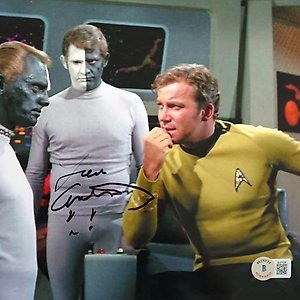 Autografo Star Trek: The Original Series - Classic TV - Lou Antonio (Lokai) - Autograph, Photo With Beckett COA 20x25