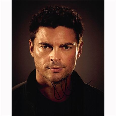 Autografo Karl Urban - Almost Human Foto 20x25