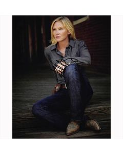 Autografo Kelli Giddish - CHASE Foto 20x25